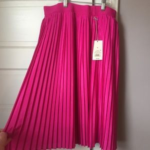 ***BRAND NEW*** A New Day hot pink skirt
